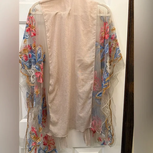 Floral Embroidered Sheer Kimono - Picture 4 of 5